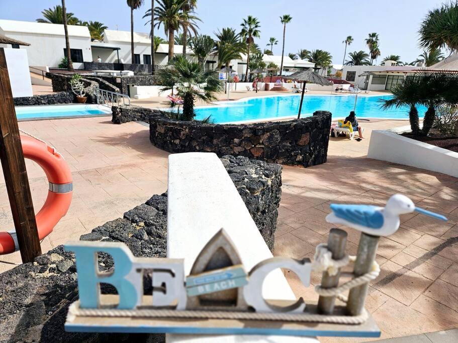 Apartamento Taisa Playa Roca Costa Teguise Exterior foto