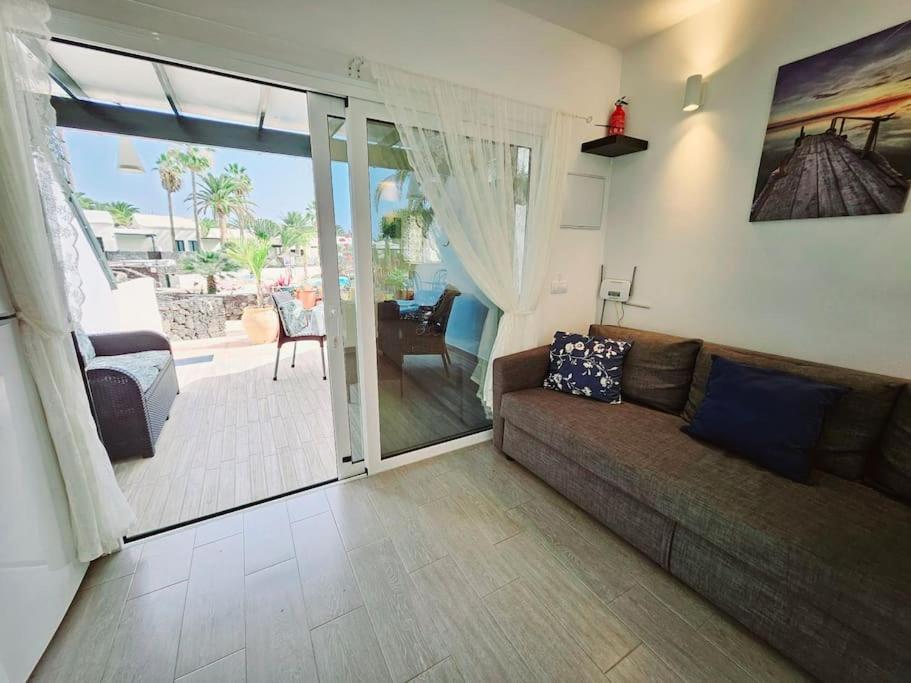 Apartamento Taisa Playa Roca Costa Teguise Exterior foto