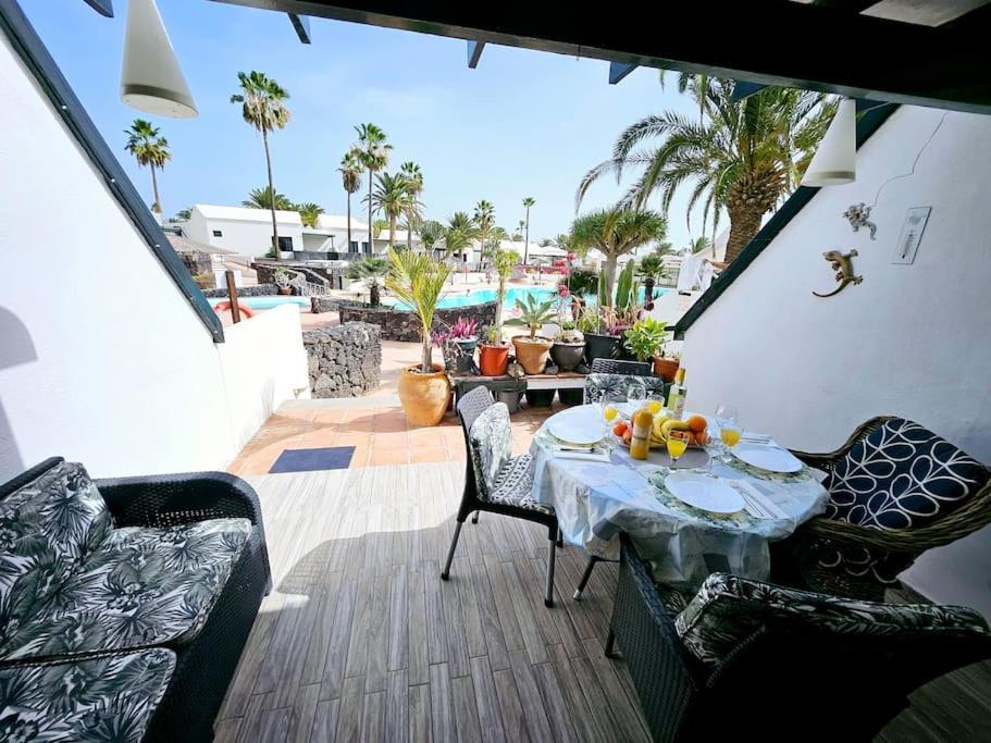 Apartamento Taisa Playa Roca Costa Teguise Exterior foto