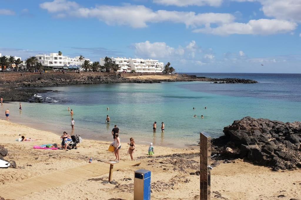 Apartamento Taisa Playa Roca Costa Teguise Exterior foto