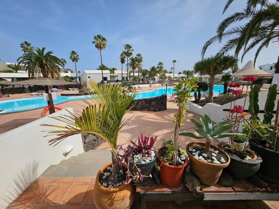 Apartamento Taisa Playa Roca Costa Teguise Exterior foto